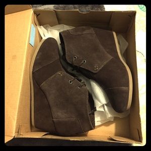 NEW Toms wedges